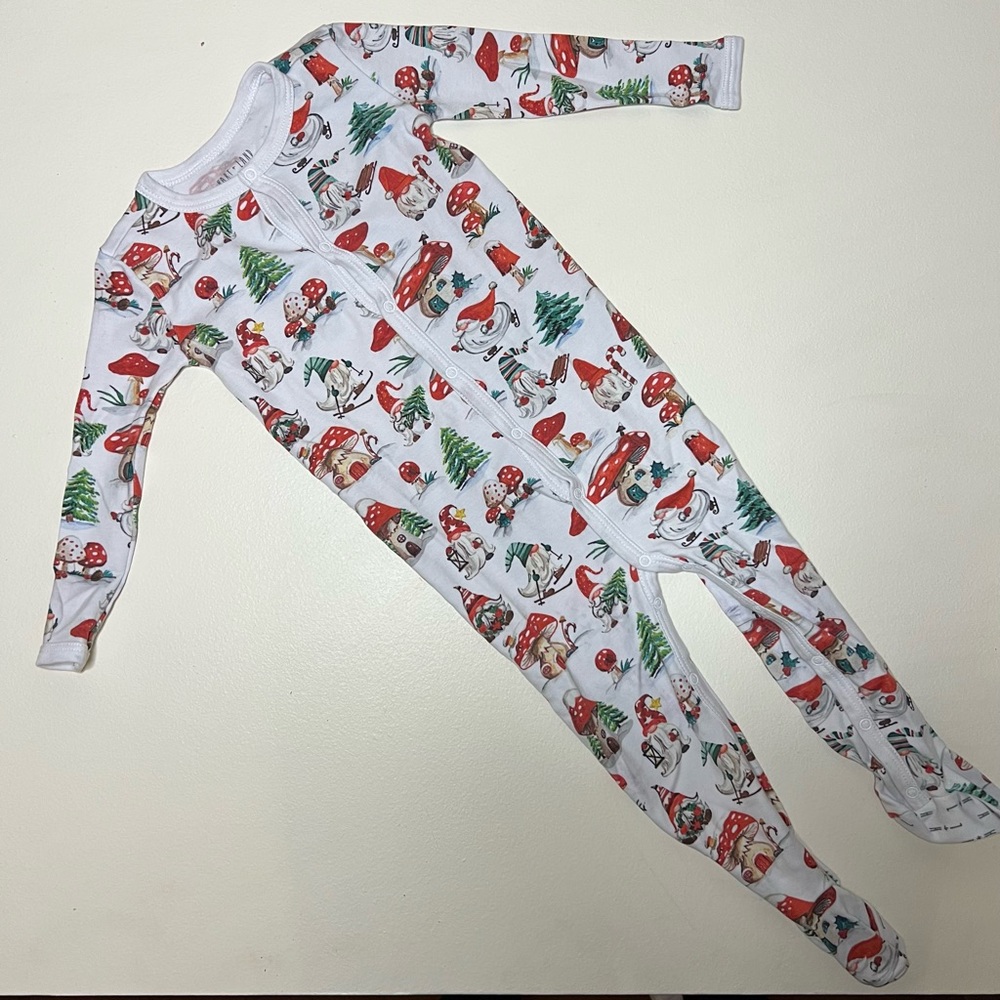 Hart + Land : holiday gnomes sleeper